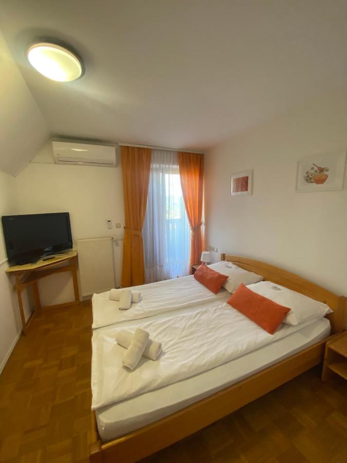 Guesthouse Pri Cebelici Lukovica pri Domžalah Esterno foto