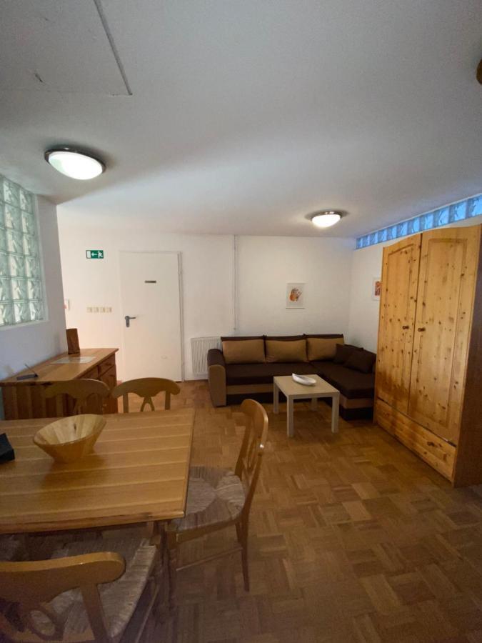 Guesthouse Pri Cebelici Lukovica pri Domžalah Esterno foto