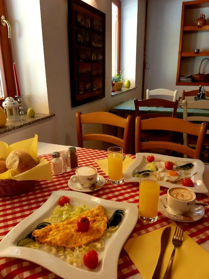 Guesthouse Pri Cebelici Lukovica pri Domžalah Esterno foto